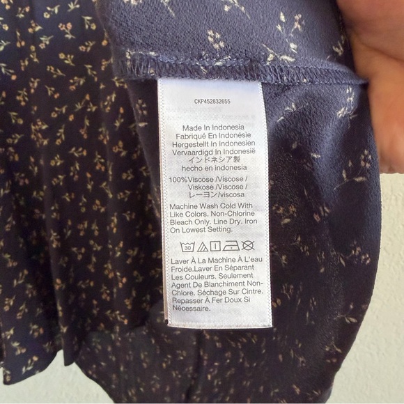 Madewell size 4 Floral Navy Blue Women's Skirt ditzy floral feminine cottagecore - Picture 3 of 8